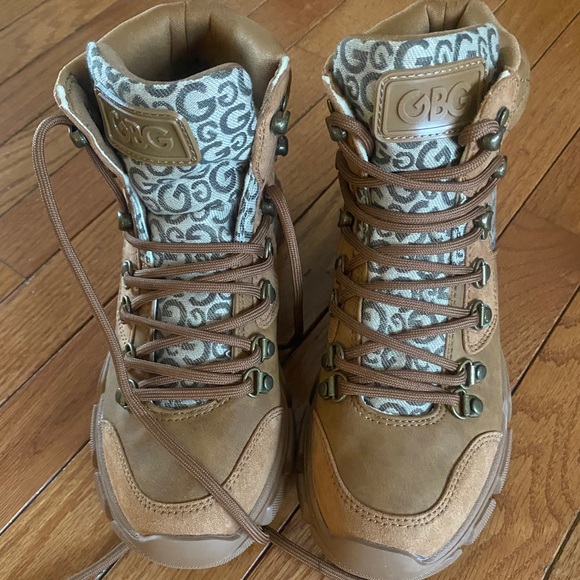 Guess Shoes - Guess boots new